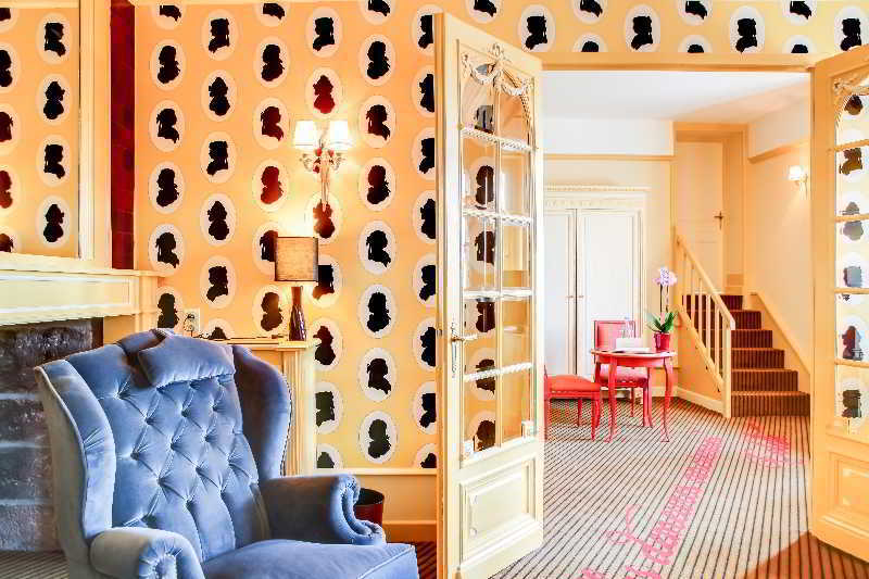 Hotel Chateau De Castel Novel - Les Collectionneurs Varetz Ngoại thất bức ảnh